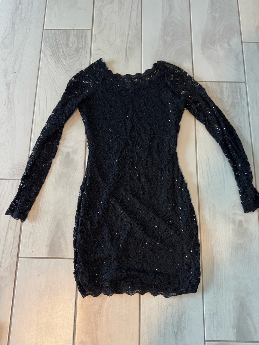 Sequin Hearts Black Lace Long-Sleeve Bodycon Dress